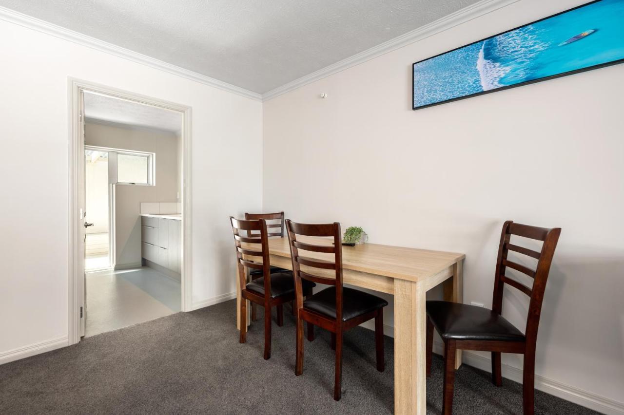 Ashleigh Court Motel Роторуа Екстер'єр фото