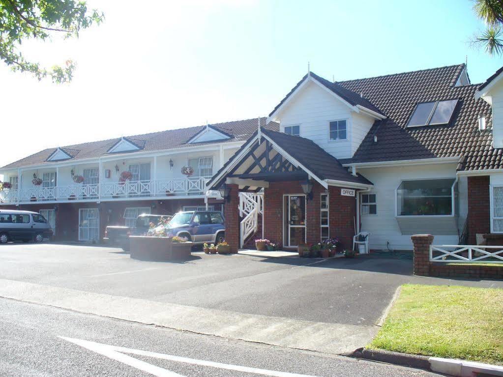 Ashleigh Court Motel Роторуа Екстер'єр фото